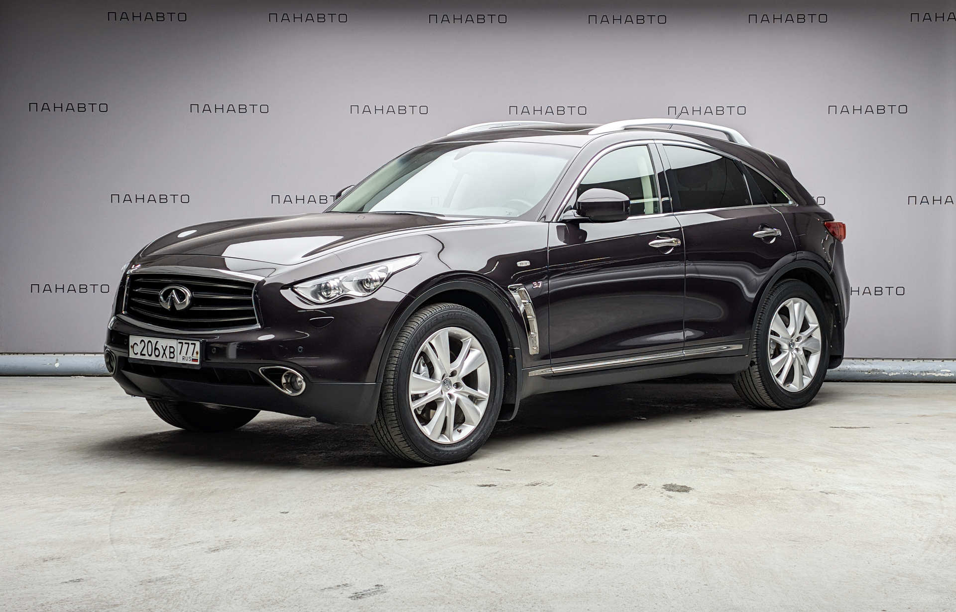 Infiniti QX70 3.7 AT (333 л.с.) 4WD