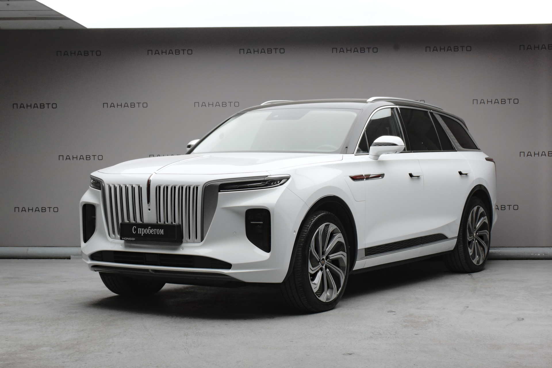HONGQI E-HS9 6 Seats Executive EU LR (I)
